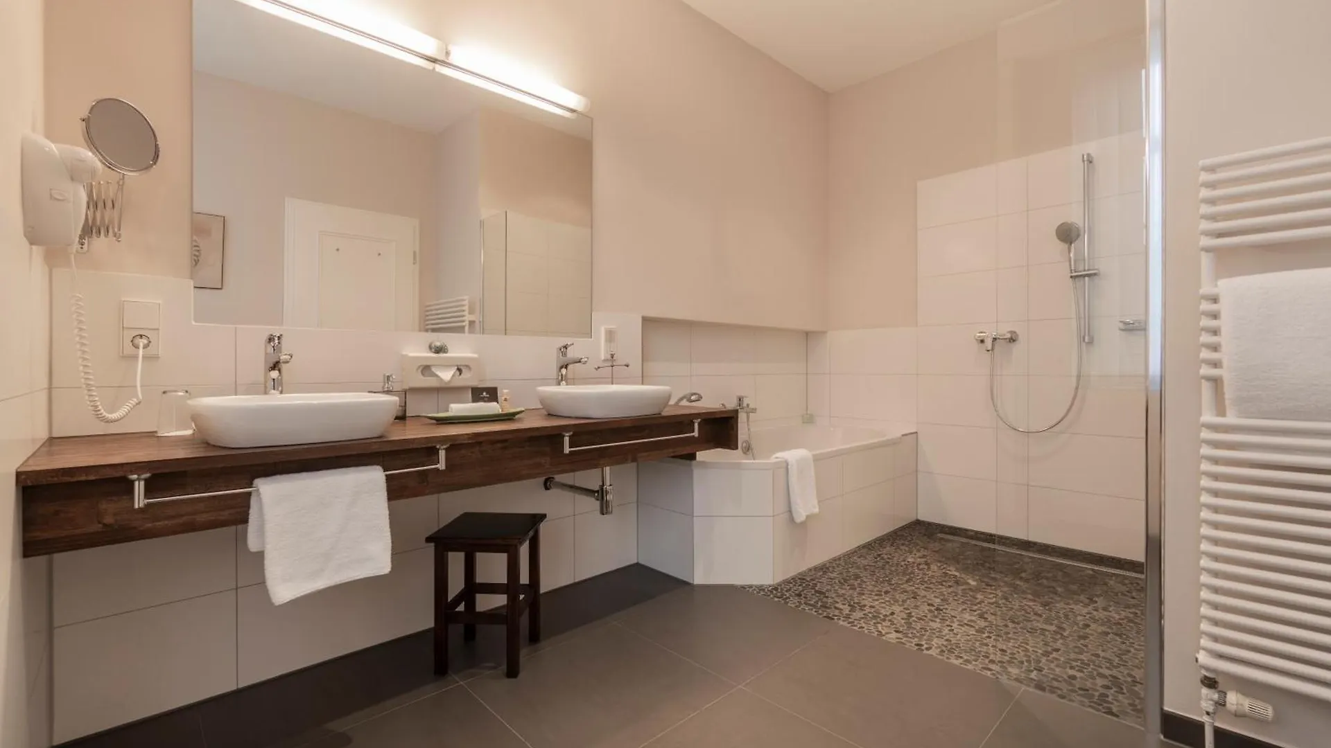Villa Linnenschmidt Apartments In Zentraler Lage BRE